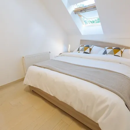 아파트먼트 패트리샤 *